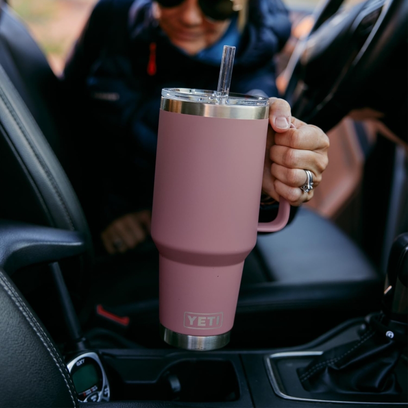 YETI Rambler 42 oz Straw Mug
