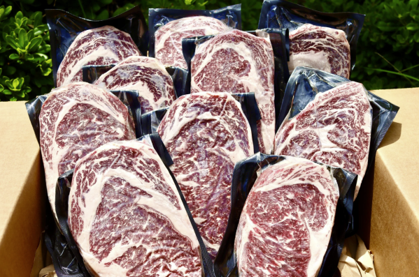 Châtel Farms Valentine’s Day Ribeye Roundup Box - 10 Wagyu Steaks